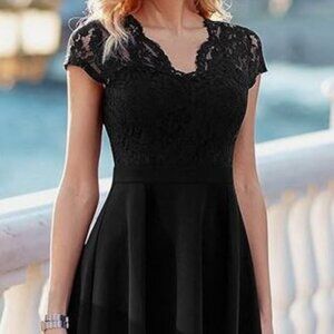 Figure-Flattering fit & flair Dress-Black Lace